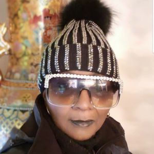 Meet your Posher, Paulette